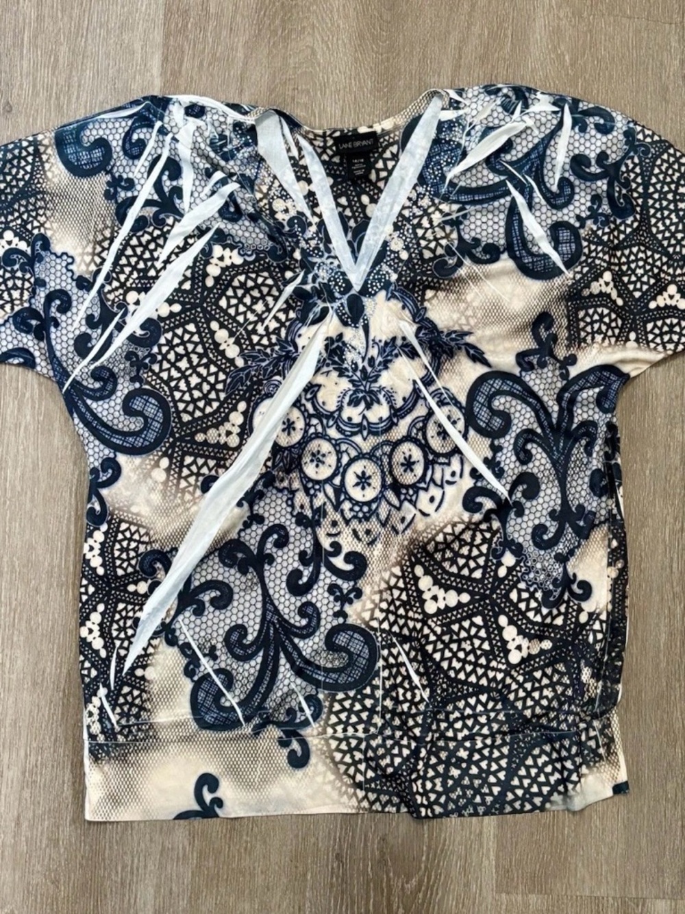 Lane Bryant Navy and White V-Neck Printed Short Sleeve Top
